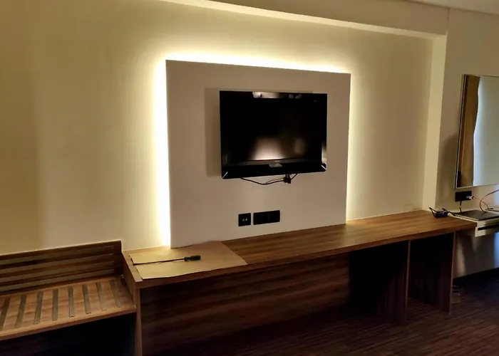 The Checkers Hotel Chennai